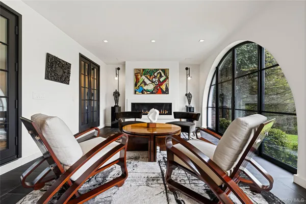 $9,750,000 | 2 Fargo Lane, Irvington, NY 10533