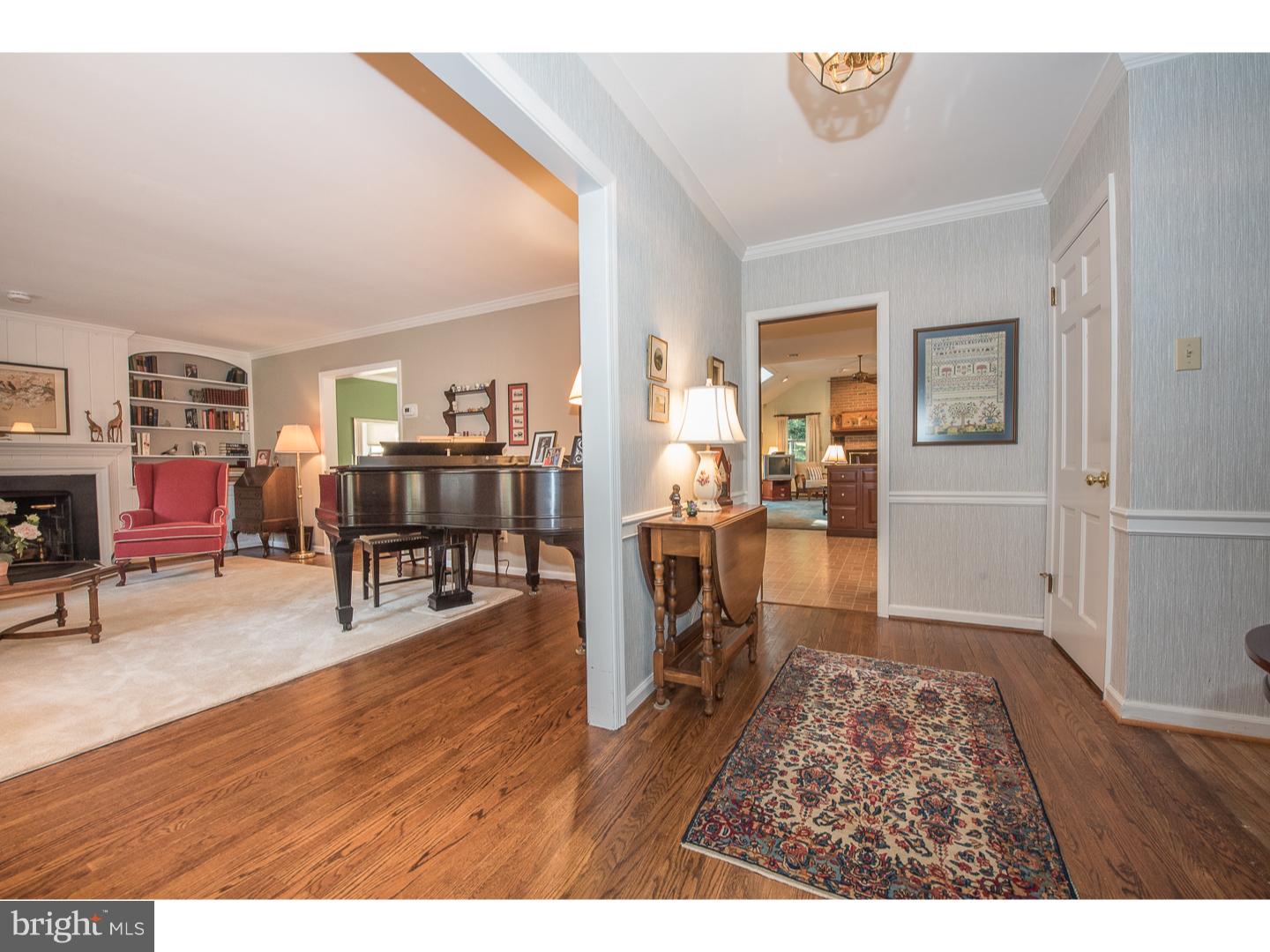 1048 Tenby Road Berwyn, PA 19312 - Photo 8 of 25 Foyer