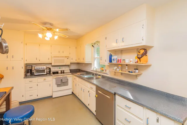 $475,000 | 513 Roberts Court, Hurley, NY 12443