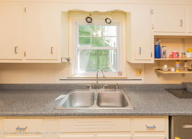 $475,000 | 513 Roberts Court, Hurley, NY 12443