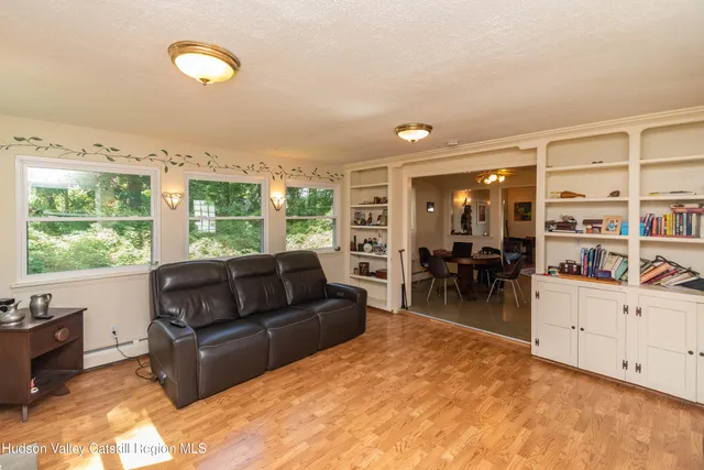 $475,000 | 513 Roberts Court, Hurley, NY 12443