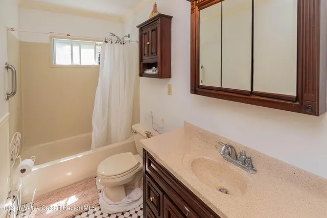 $475,000 | 513 Roberts Court, Hurley, NY 12443