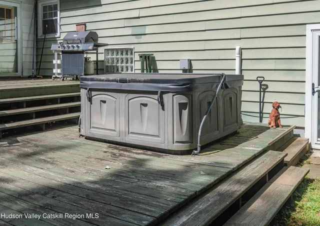 $475,000 | 513 Roberts Court, Hurley, NY 12443