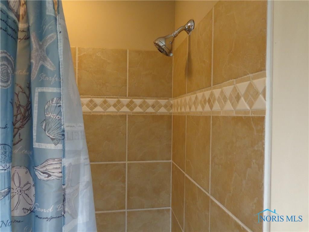 7035 Sandy Springs Road Maumee, OH 43537 - Photo 17 of 23 Gallery Image 17