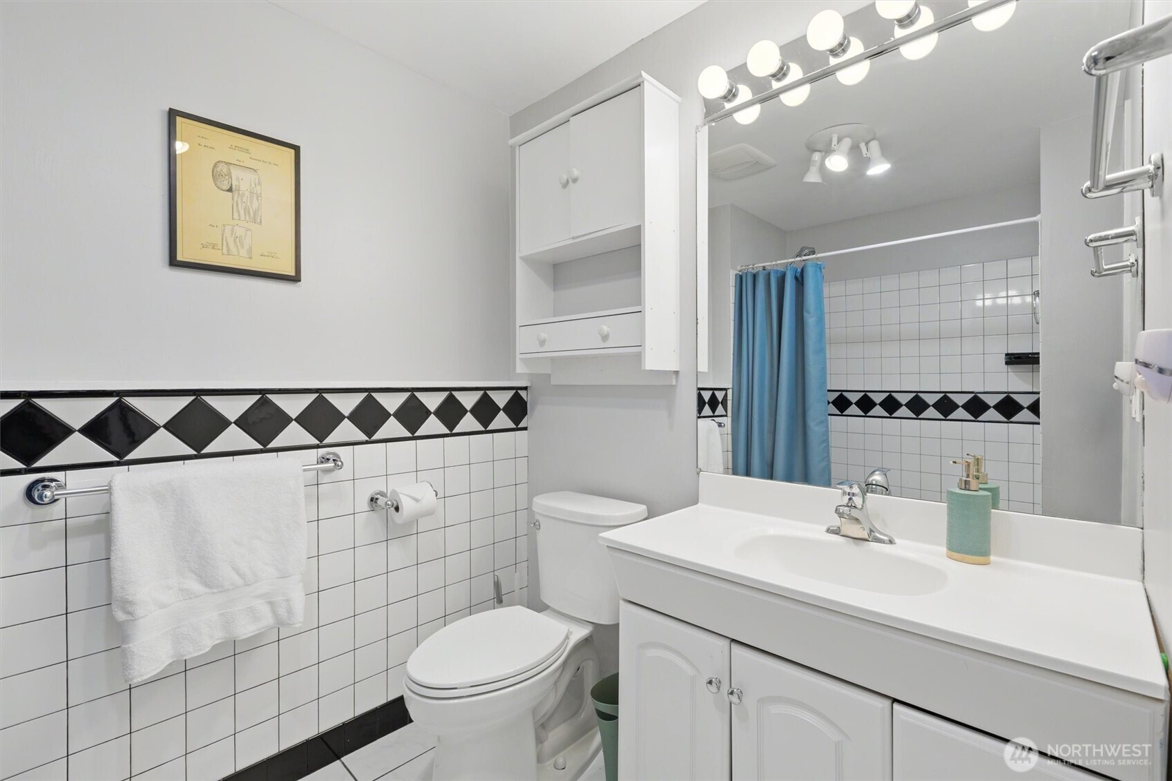 3238 Walnut Avenue Southwest Seattle, WA 98116 - Photo 27 of 40