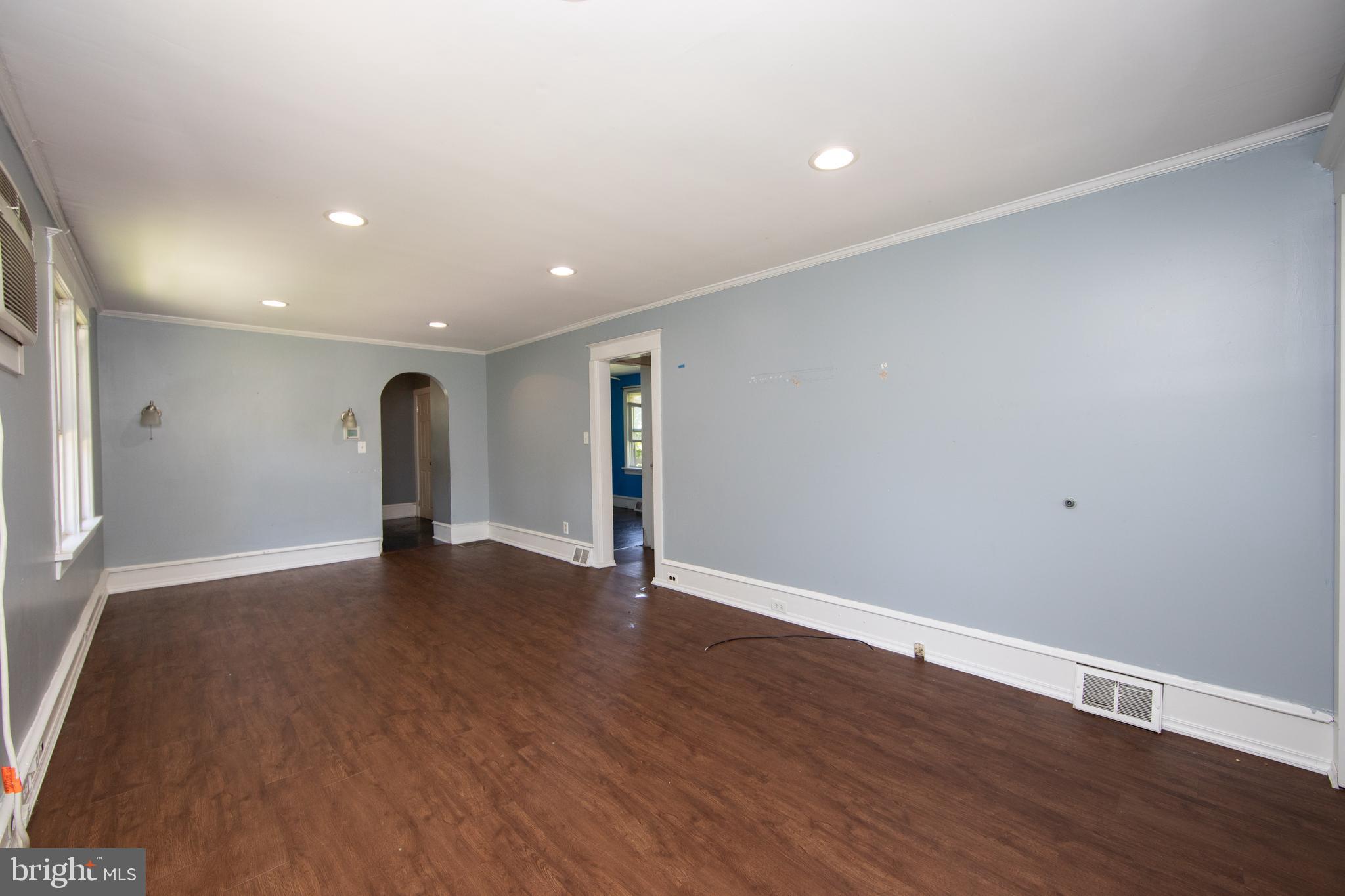 47 Spring Garden Street Lindenwold, NJ 08021 - Photo 5 of 26
