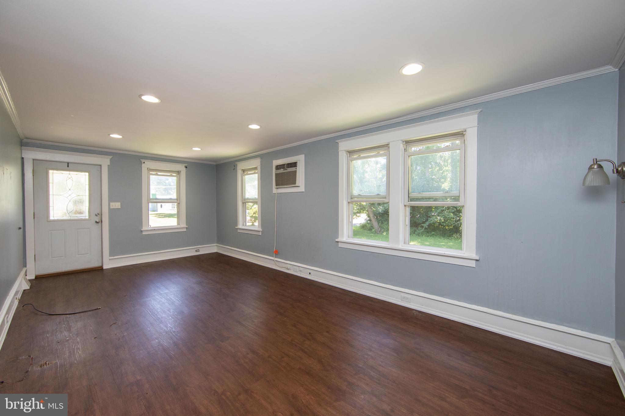 47 Spring Garden Street Lindenwold, NJ 08021 - Photo 6 of 26