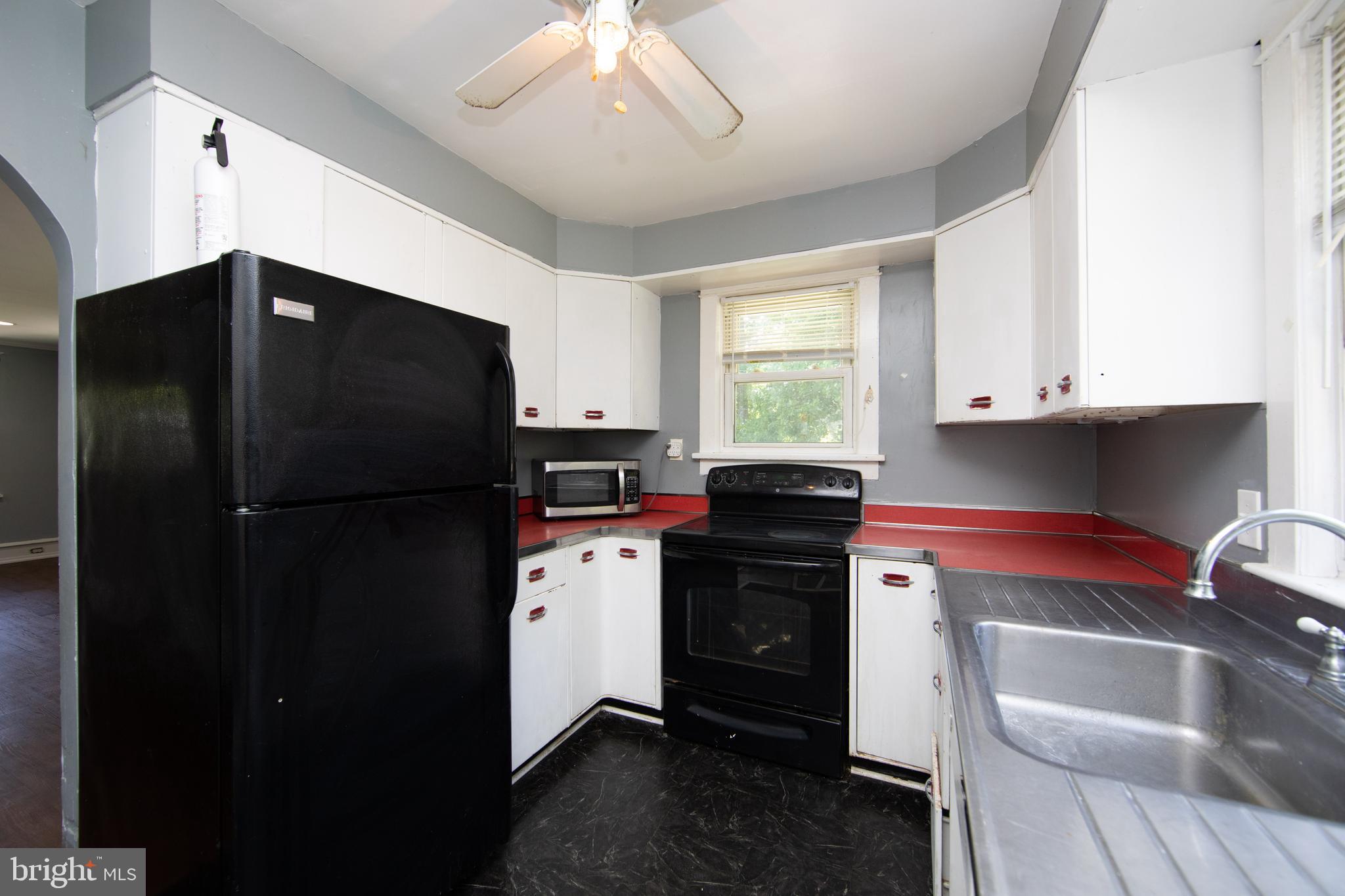 47 Spring Garden Street Lindenwold, NJ 08021 - Photo 10 of 26