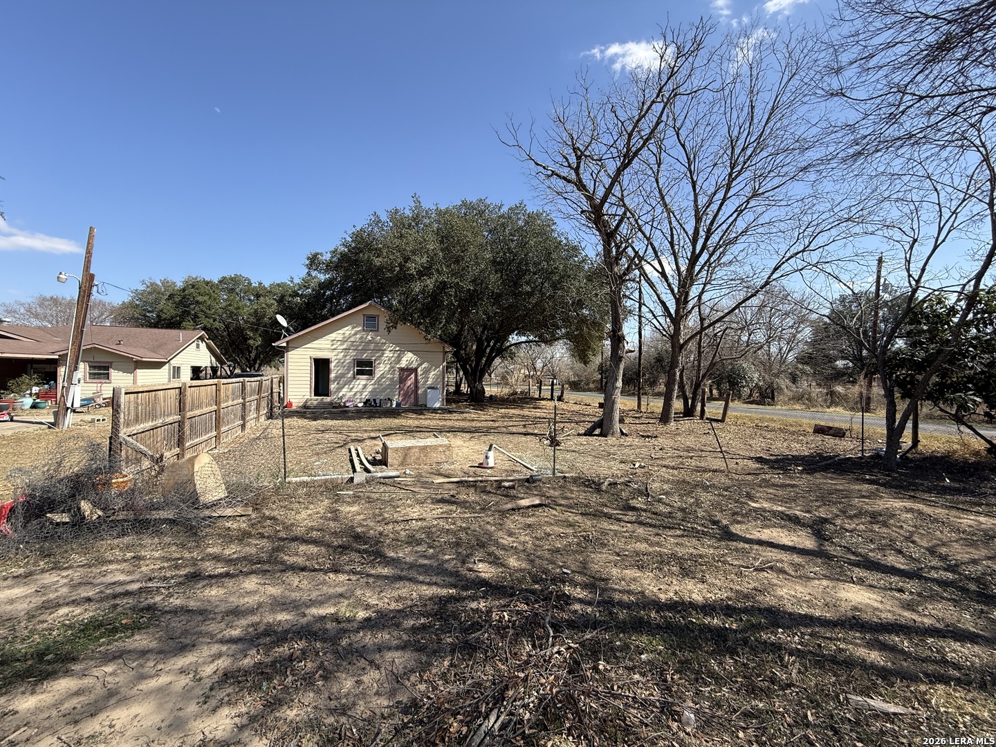 11865 Briggs Road Atascosa, TX 78002 - Photo 9 of 12 Gallery Image 9