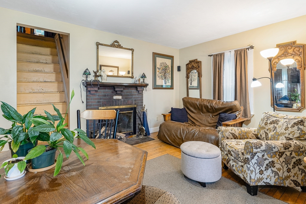 23 Venus Road Braintree, MA 02184 - Photo 10 of 21 Gallery Image 10