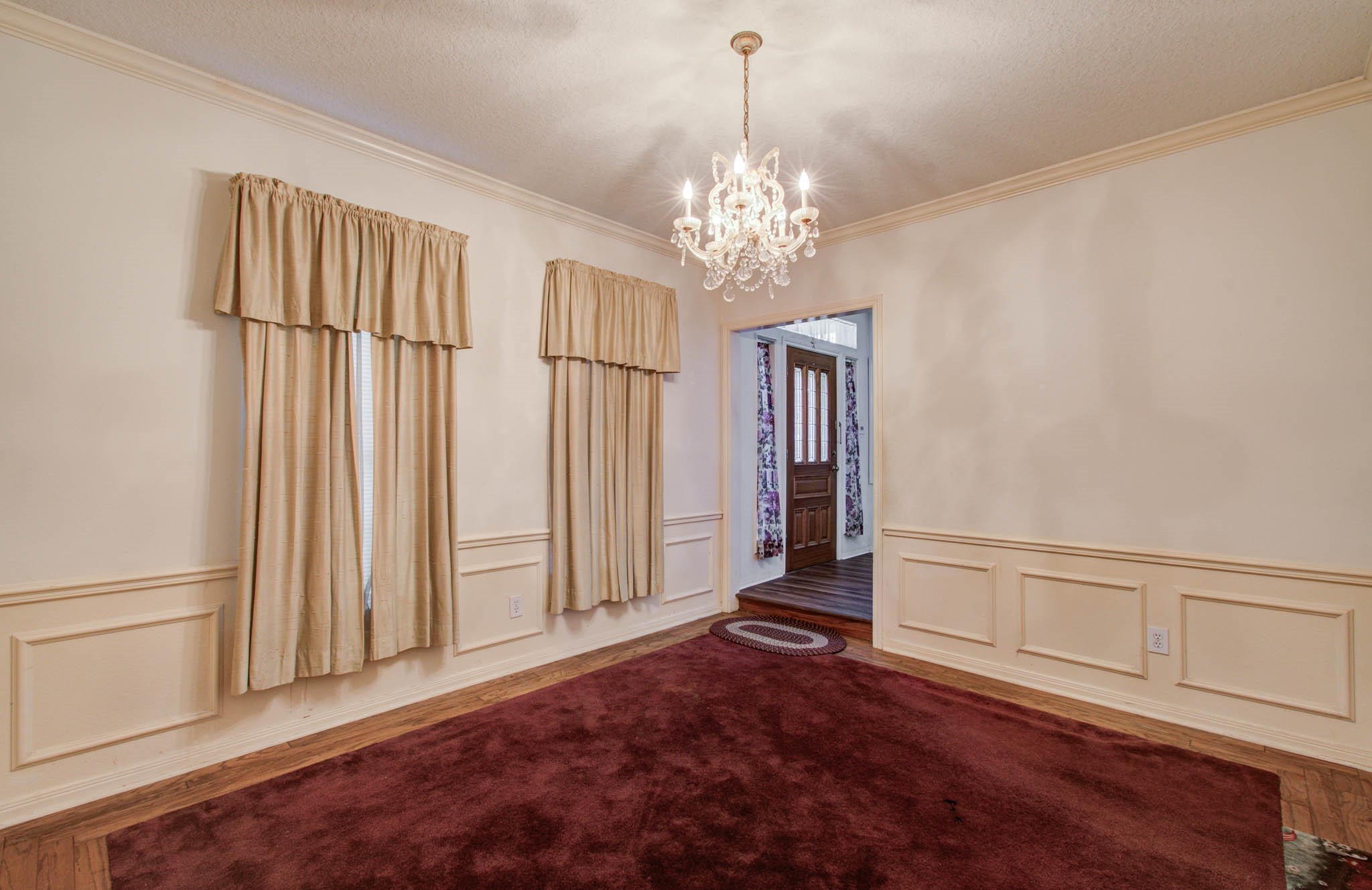 211 Squires Bend Stafford, TX 77477 - Photo 6 of 25 an empty room with windows