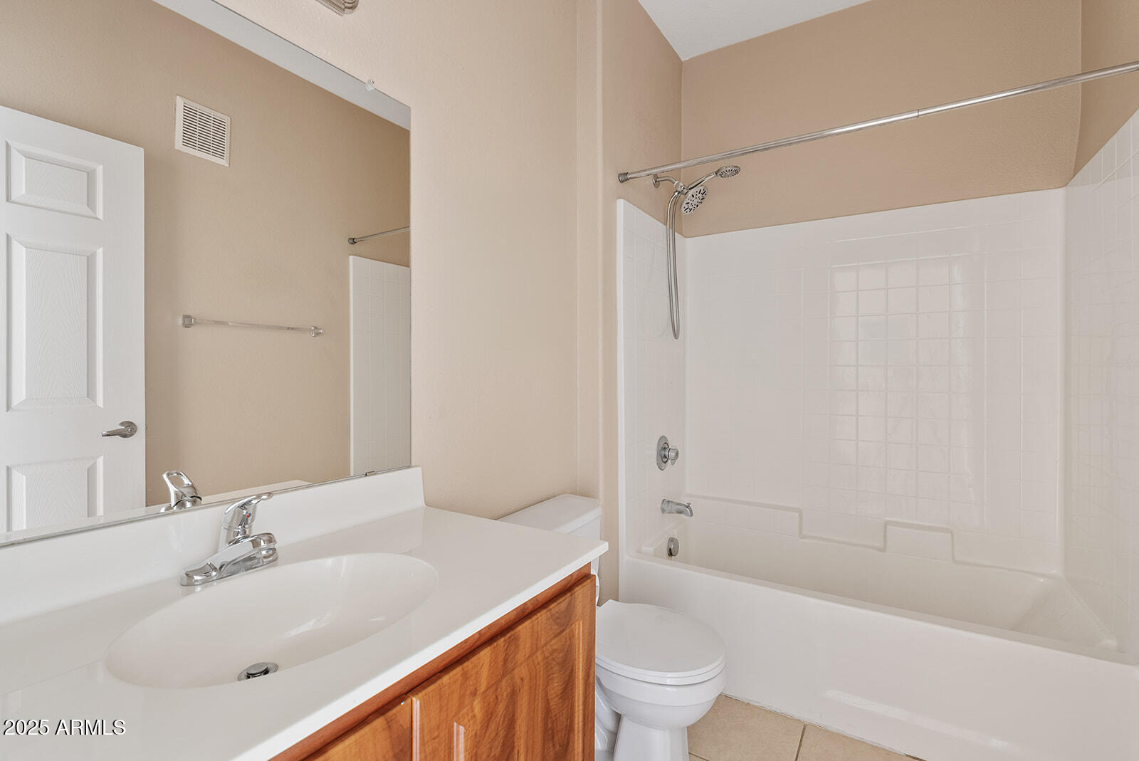 10136 East Southern Avenue, Unit 1052 Mesa, AZ 85209 - Photo 16 of 32 Guest Bathroom