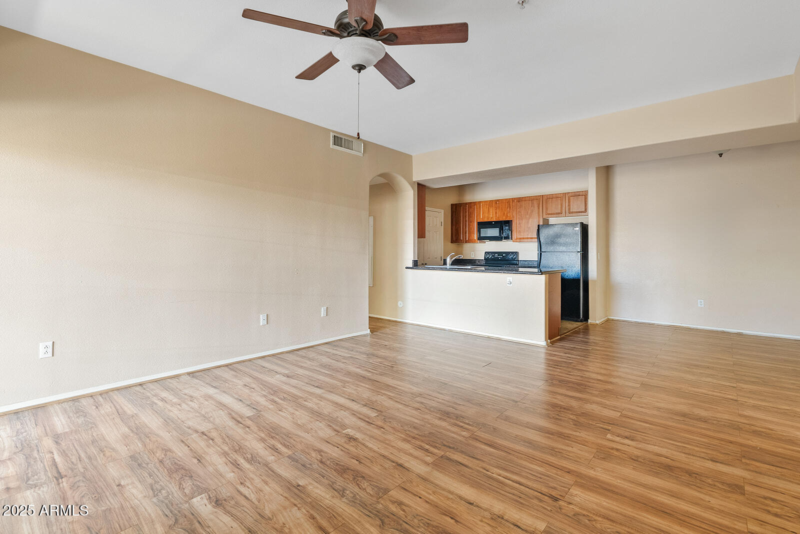 10136 East Southern Avenue, Unit 1052 Mesa, AZ 85209 - Photo 2 of 32 Living Area 1