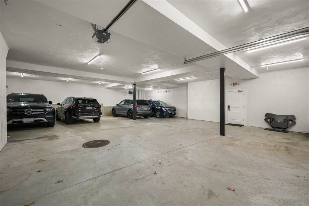 53 F Street, Unit 5 Boston, MA 02127 - Photo 27 of 29