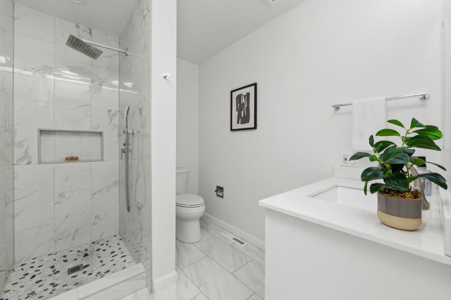 3909 Middlefield Road, Unit E Palo Alto, CA 94303 - Photo 20 of 38