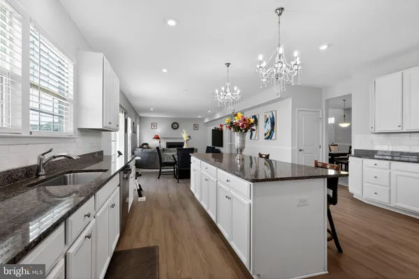 $699,900 | 82 Kingsberry Lane, Woodstown, NJ 08098