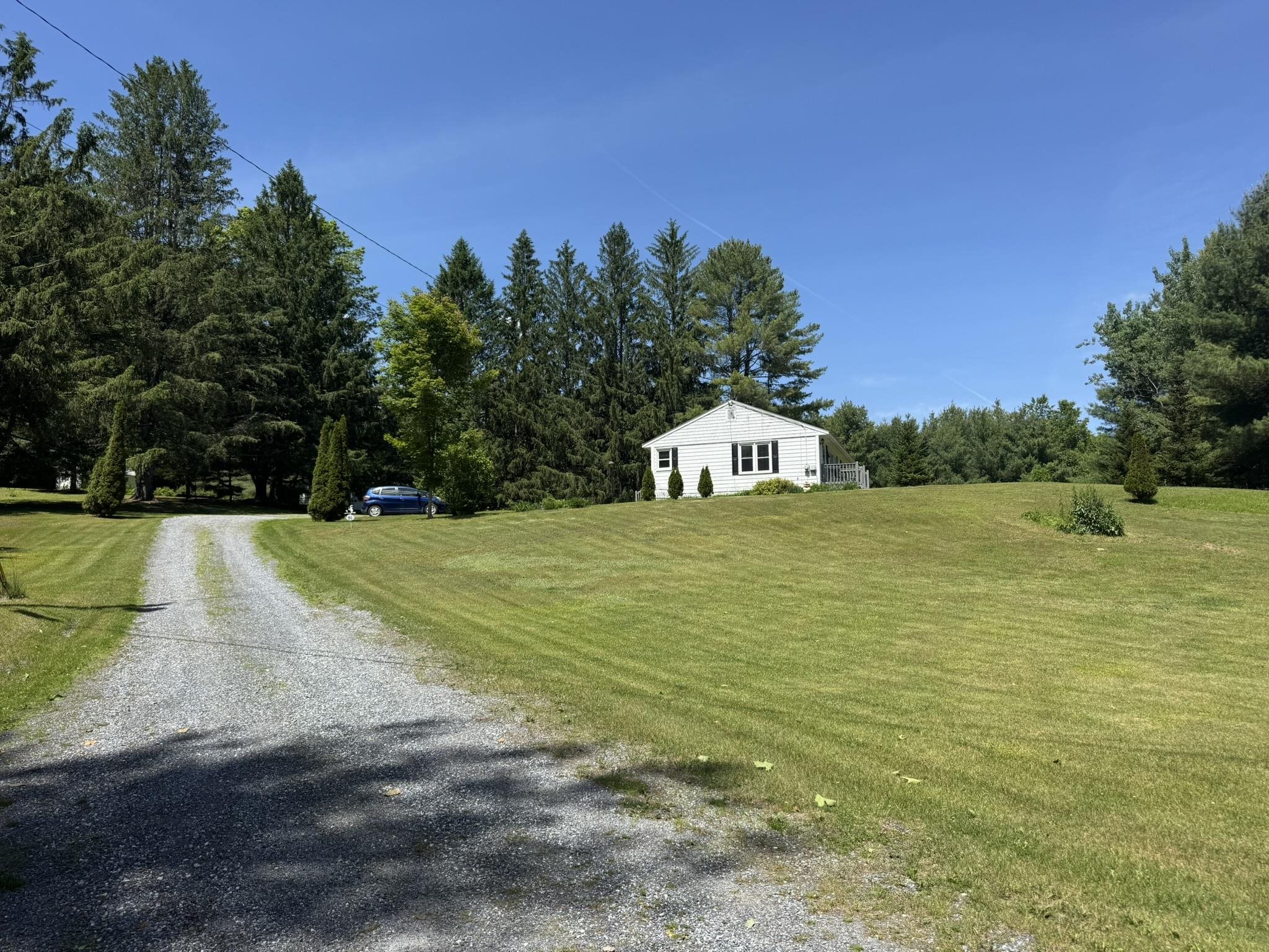 56 Cemetery Road Arlington, VT 05250 - Photo 3 of 25