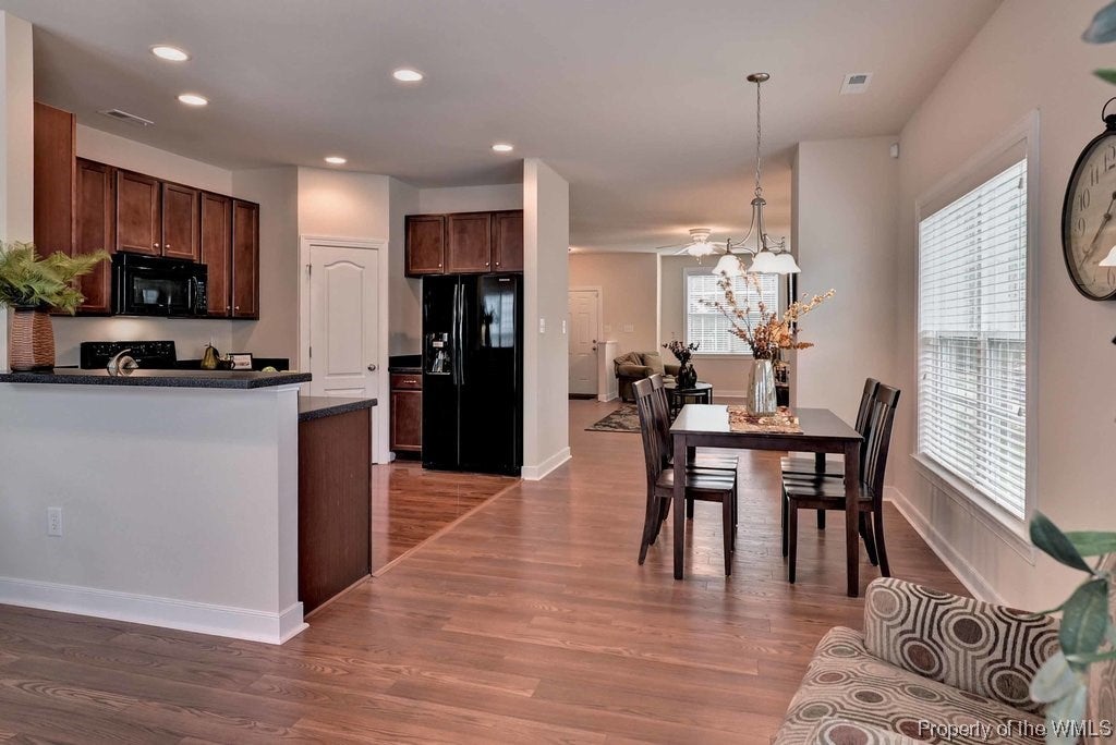 417 Quarterpath Road, Unit 417 Williamsburg, VA 23185 - Photo 14 of 36 Gallery Image 14