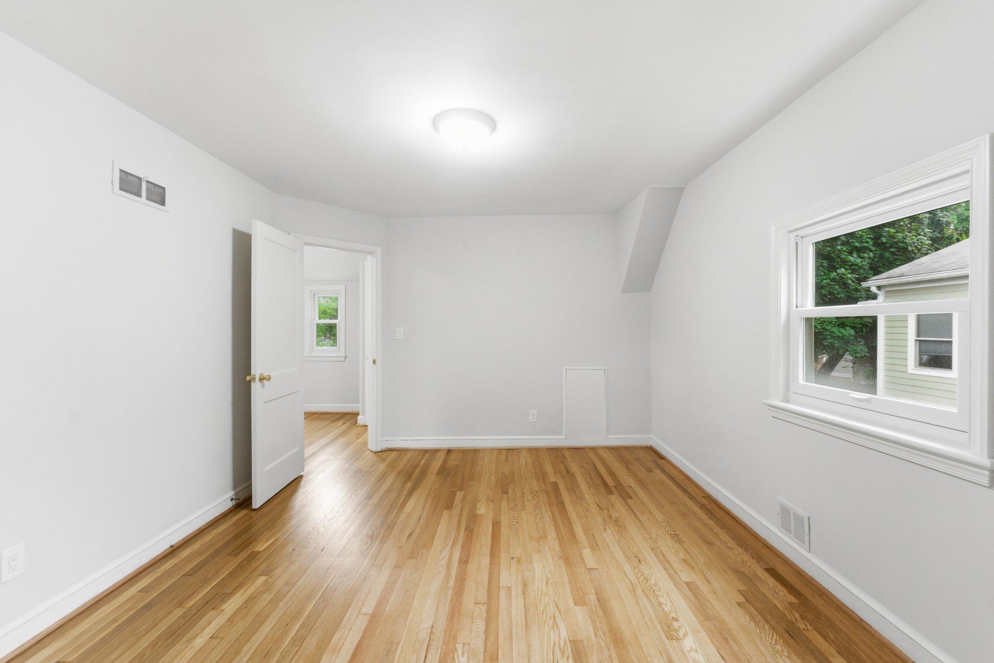 10143 Dallas Avenue Silver Spring, MD 20901 - Photo 30 of 49 Primary Bedroom