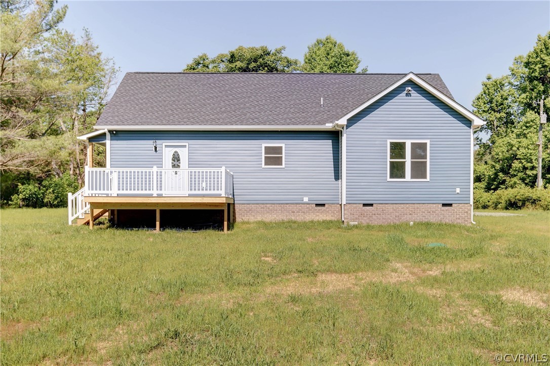301 Riverside Drive Lanexa, VA 23089 - Photo 6 of 15 Deck with treated lumber - Vinyl Railing is an upgrade