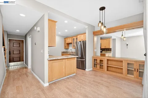 $770,000 | 3861 Vine Street, Pleasanton, CA 94566