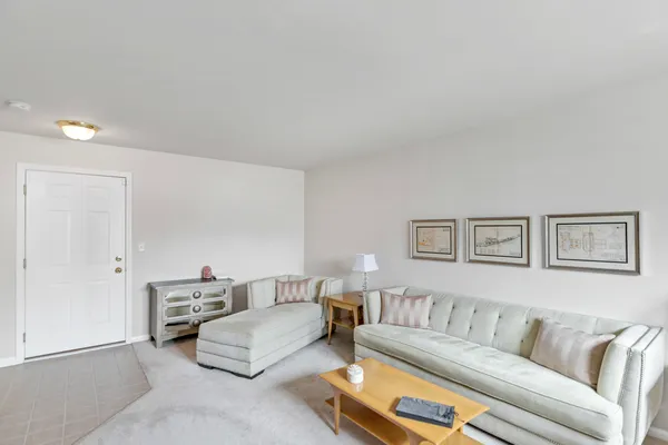 $429,900 | 320 West Wood Street, Palatine, IL 60067