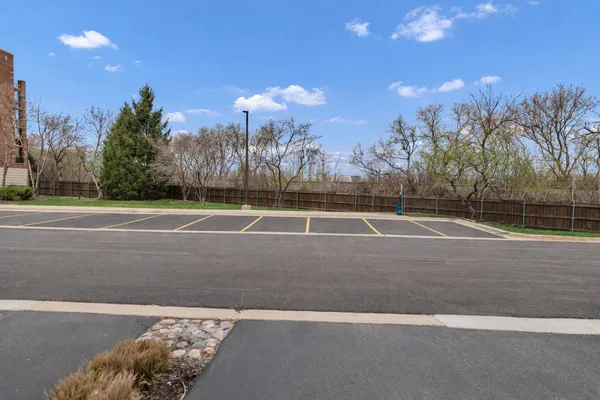 $429,900 | 320 West Wood Street, Palatine, IL 60067