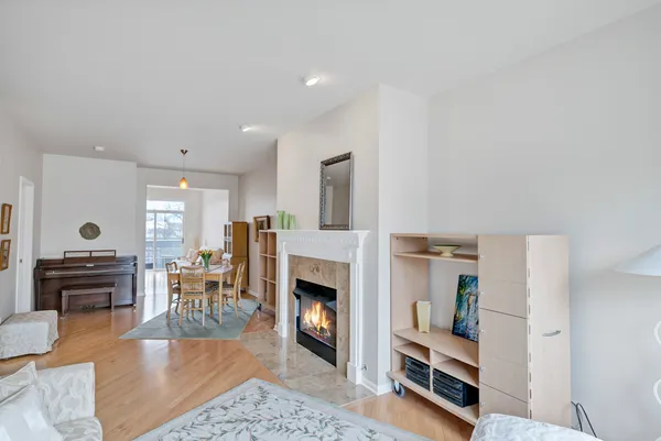 $429,900 | 320 West Wood Street, Palatine, IL 60067