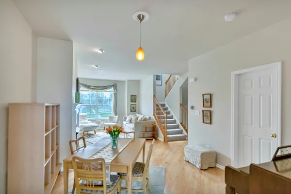 $429,900 | 320 West Wood Street, Palatine, IL 60067