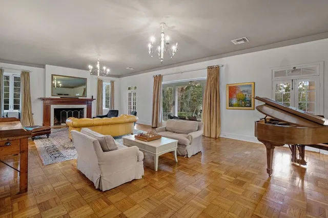 $2,998,000 | 302 South America Street, Covington, LA 70433