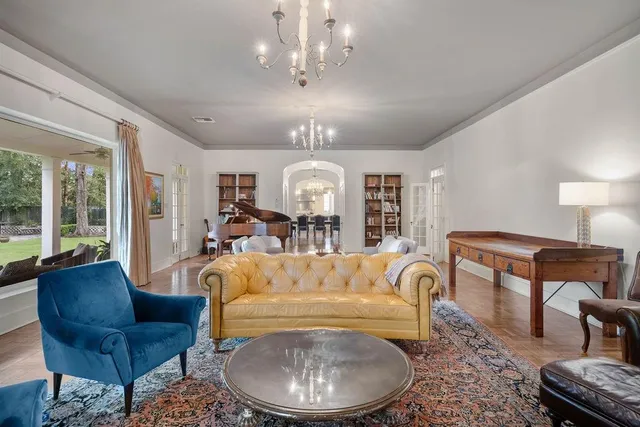 $2,998,000 | 302 South America Street, Covington, LA 70433