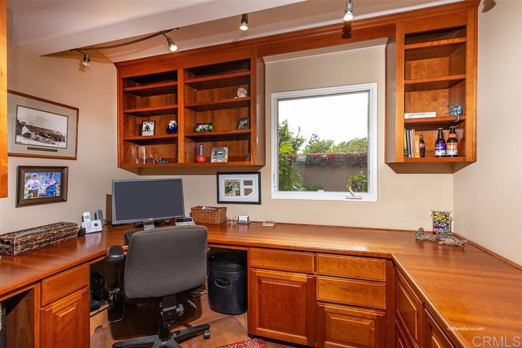16759 Zumaque Street Rancho Santa Fe, CA 92067 - Photo 13 of 23 Gallery Image 13