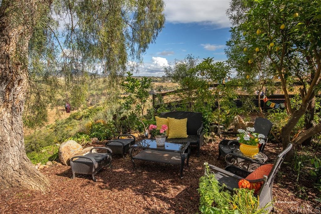 16759 Zumaque Street Rancho Santa Fe, CA 92067 - Photo 21 of 23 Gallery Image 21