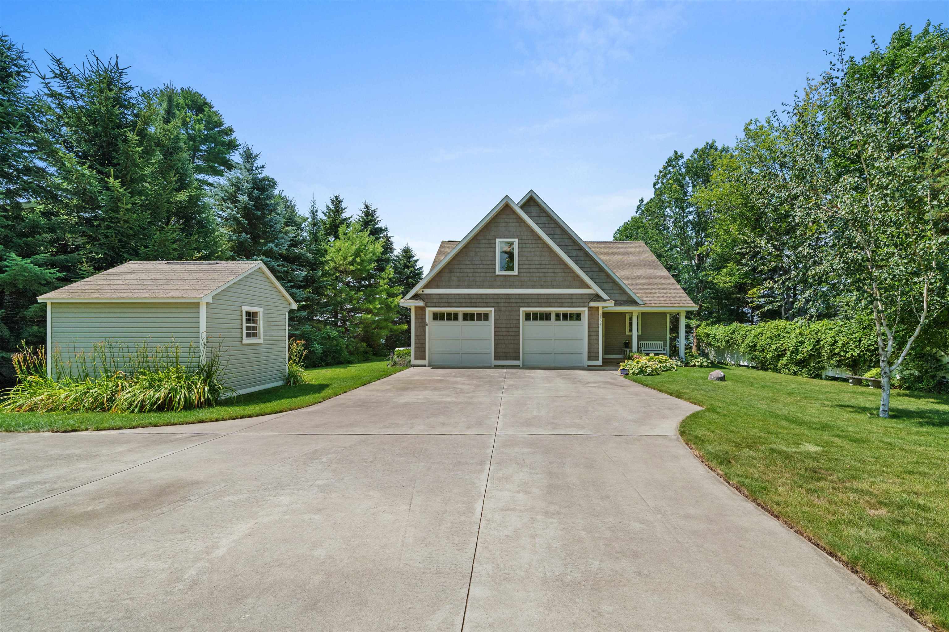6557 Deepwater Point Road Williamsburg, MI 49690 - Photo 30 of 39 1949164-0b8e4457-1c33-4afc-b435-5afeede25b9d.JPG