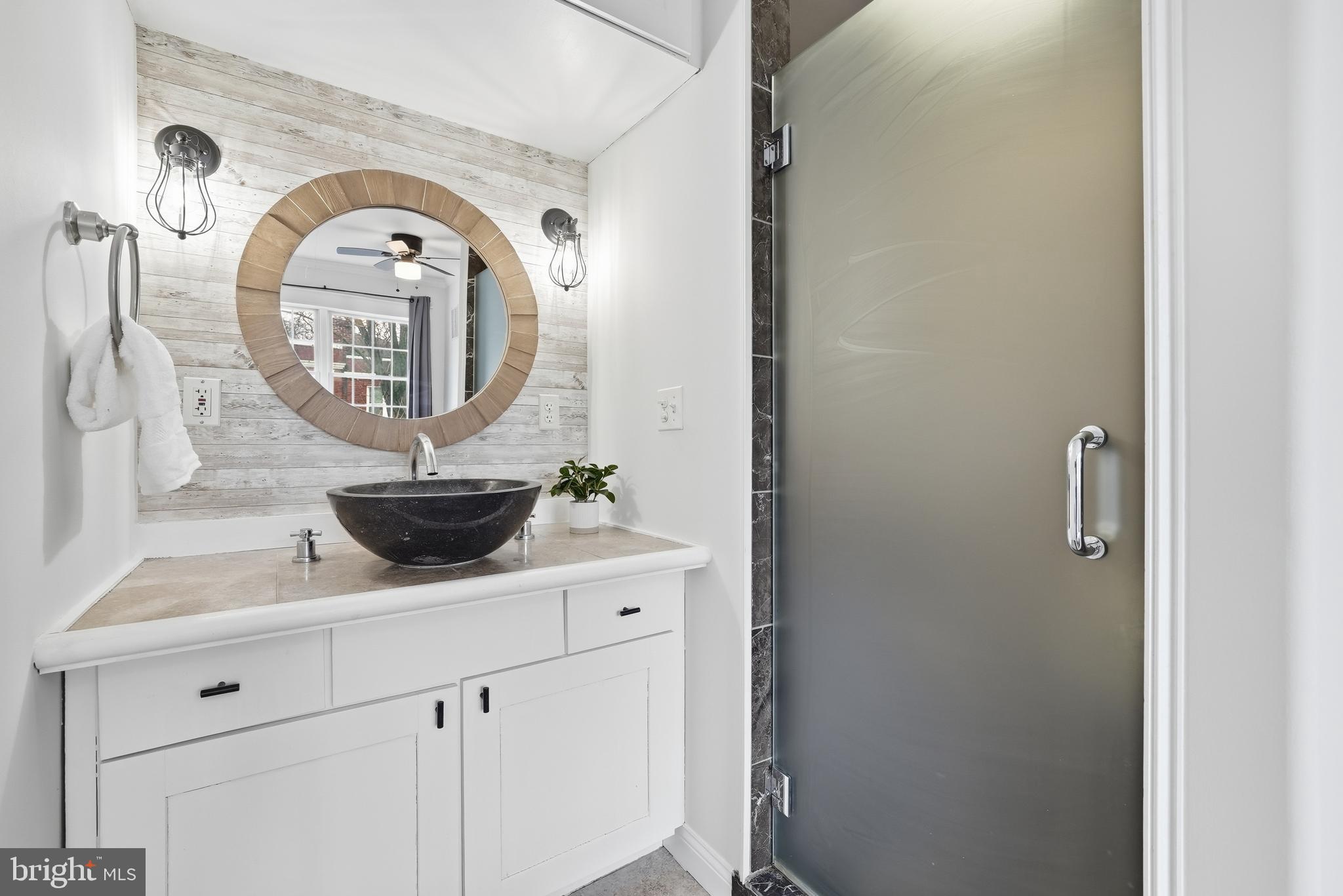 216 Ascot Place Northeast Washington, DC 20002 - Photo 17 of 28