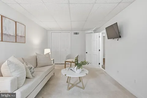 $680,000 | 216 Ascot Place Northeast, Washington, DC 20002