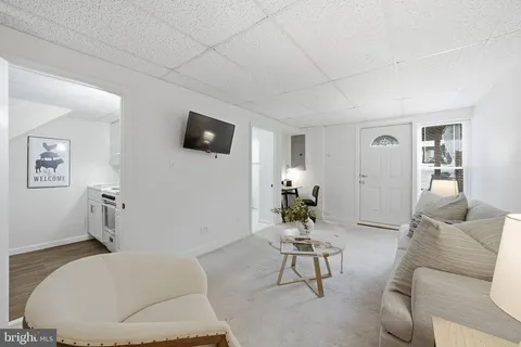 $680,000 | 216 Ascot Place Northeast, Washington, DC 20002