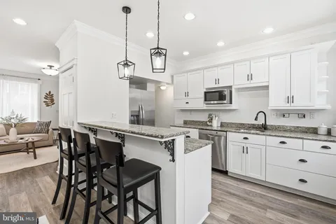 $680,000 | 216 Ascot Place Northeast, Washington, DC 20002