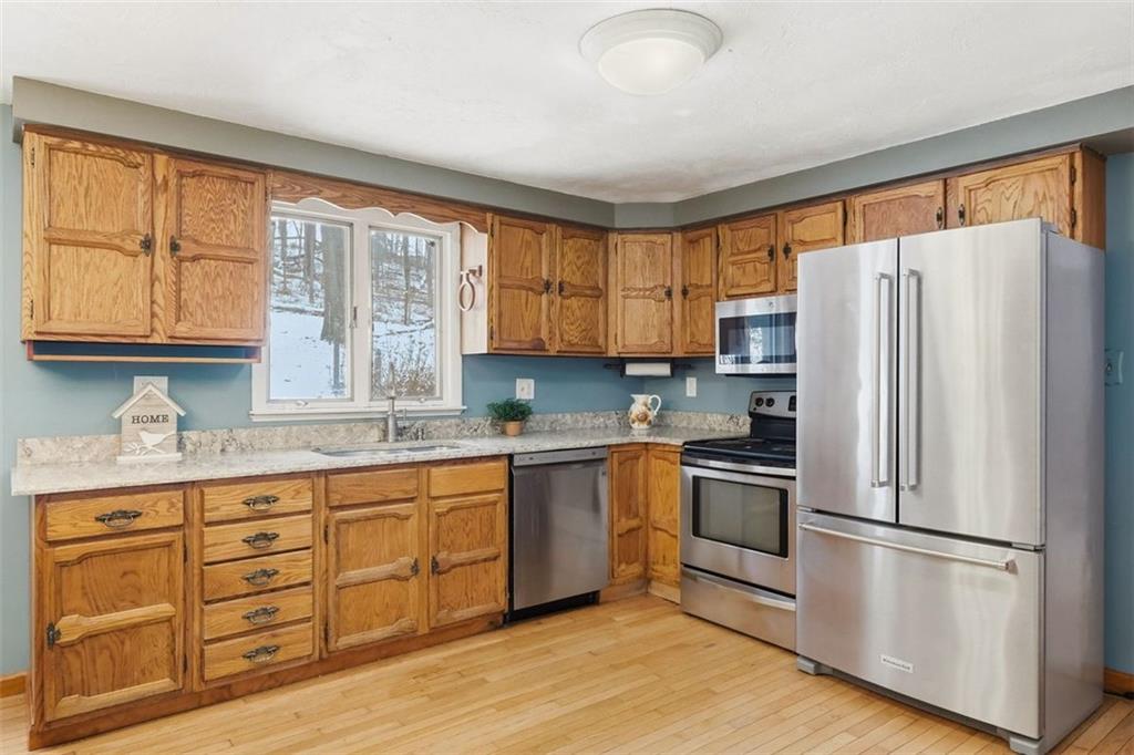 21 West Hillcrest Road Eighty Four, PA 15330 - Photo 19 of 48