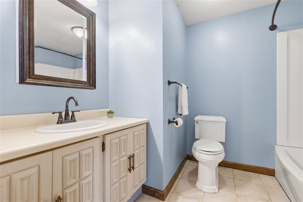 21 West Hillcrest Road Eighty Four, PA 15330 - Photo 39 of 48