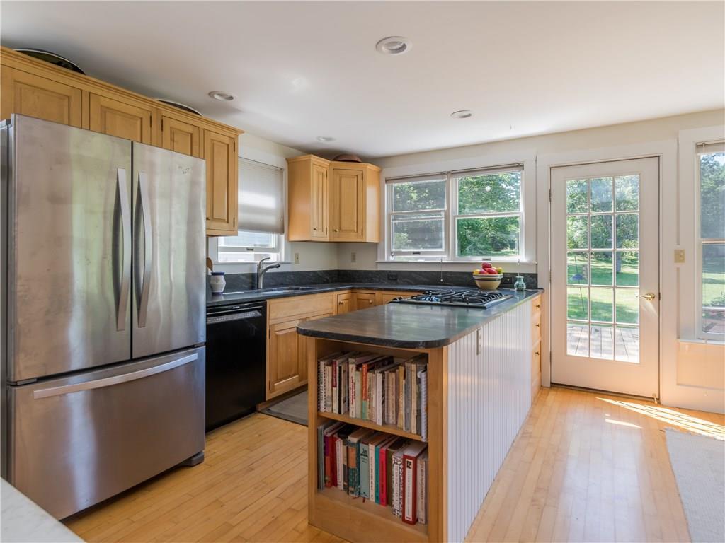 765 Middle Road Woolwich, ME 04579 - Photo 13 of 35 Photo