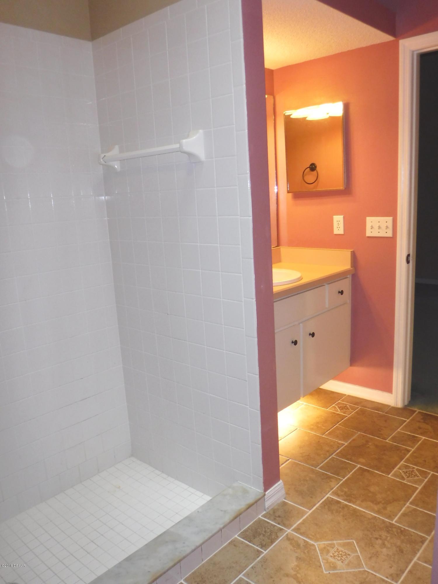 3643 Old Hammock Road Port Orange, FL 32129 - Photo 13 of 22 Tiled Floor
