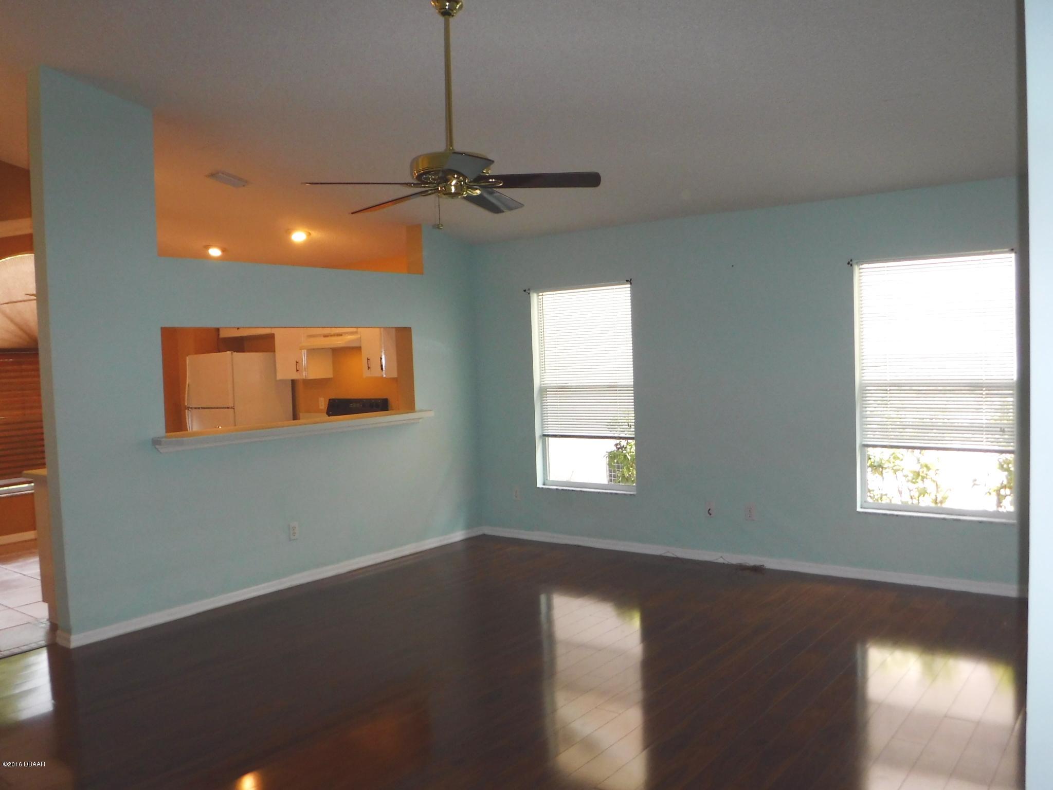 3643 Old Hammock Road Port Orange, FL 32129 - Photo 3 of 22 Vaulted Ceiling