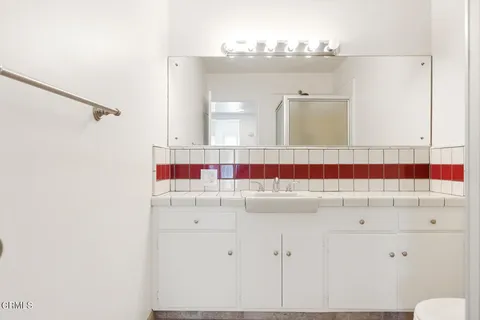 $649,000 | 1233 North Columbus Avenue, Unit 3A, Glendale, CA 91202