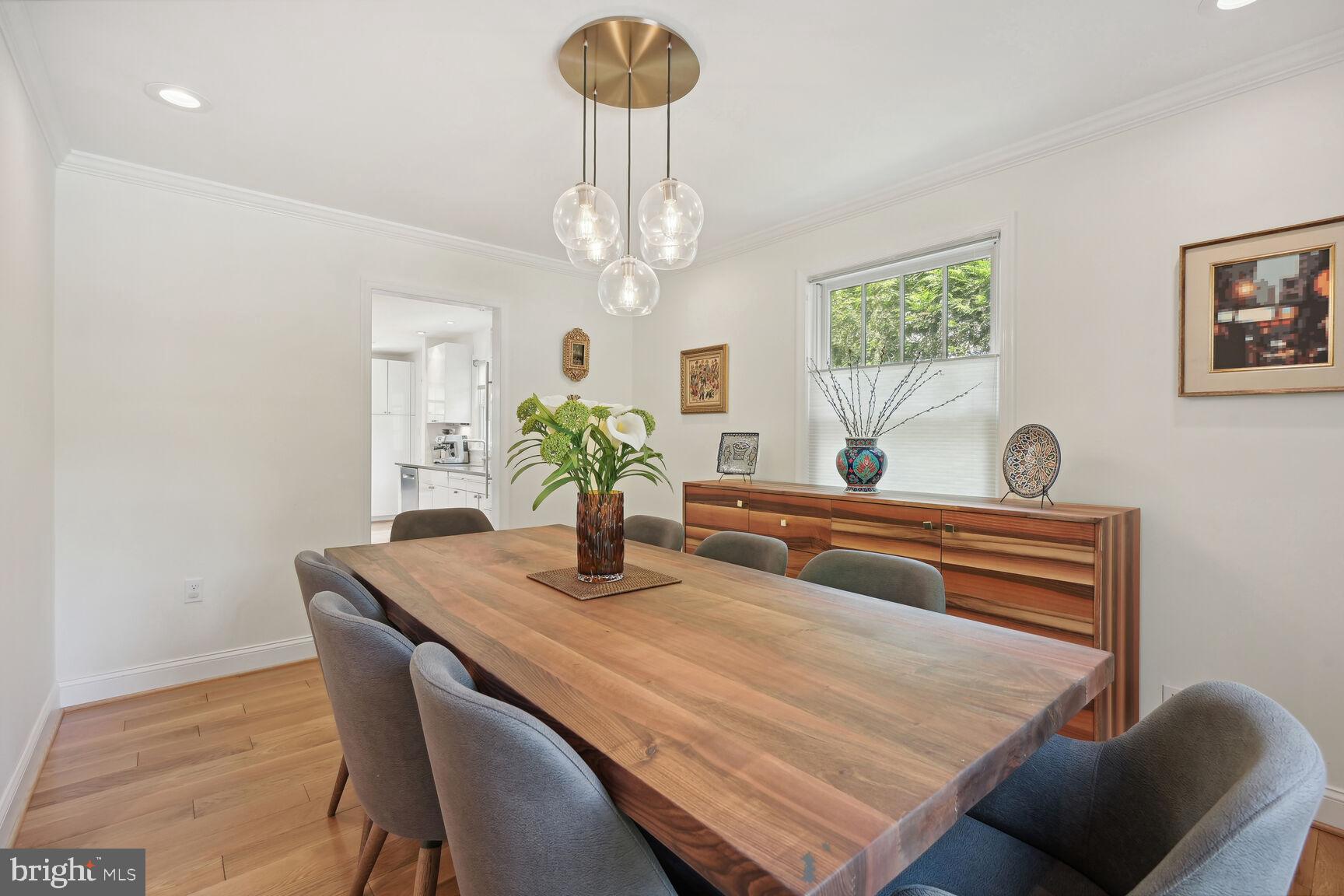 4208 Maple Terrace Chevy Chase, MD 20815 - Photo 11 of 27 Dining room