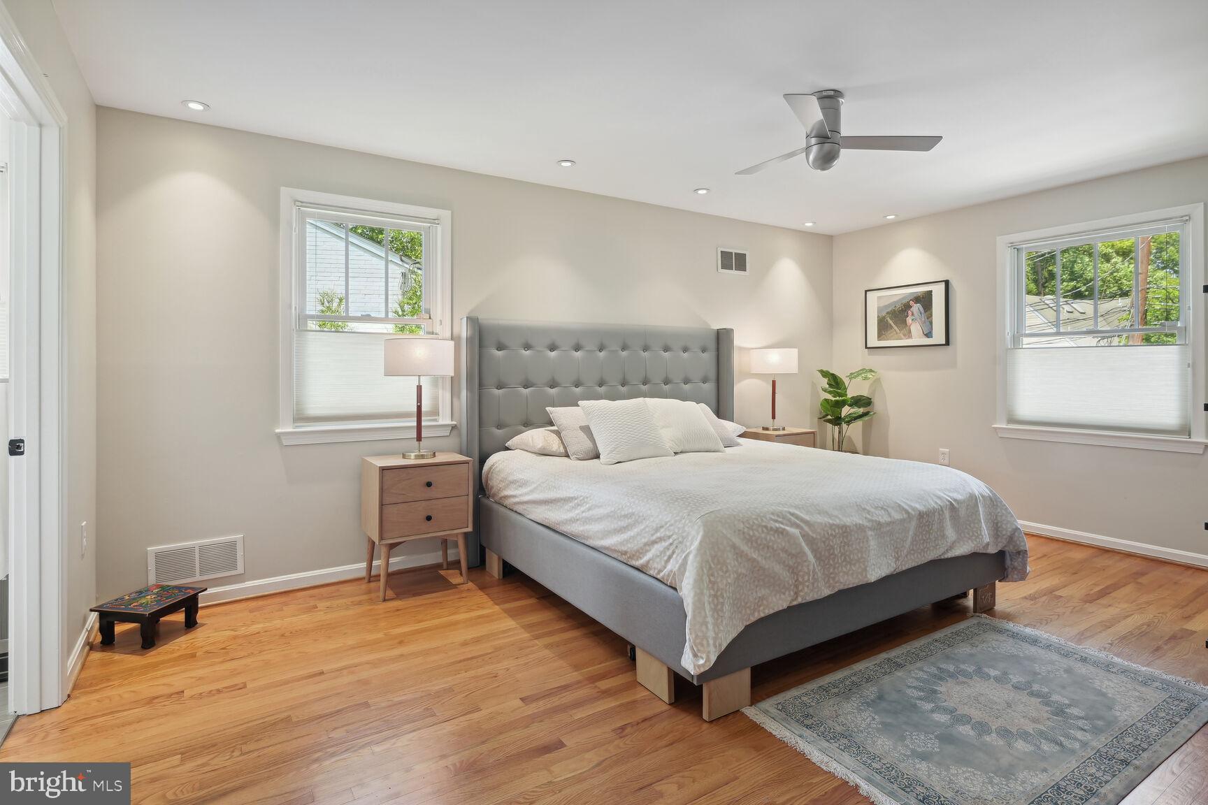 4208 Maple Terrace Chevy Chase, MD 20815 - Photo 14 of 27 Primary bedroom