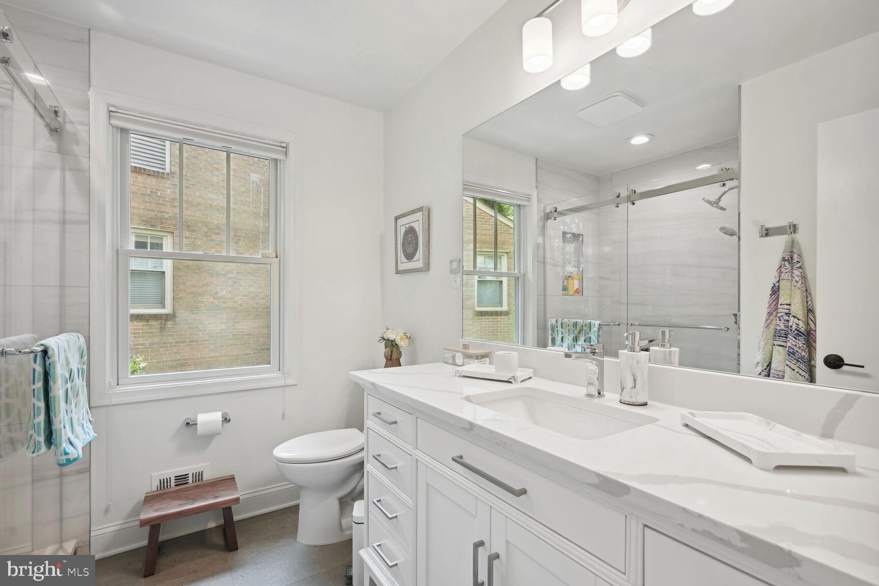 4208 Maple Terrace Chevy Chase, MD 20815 - Photo 21 of 27 Hall bath