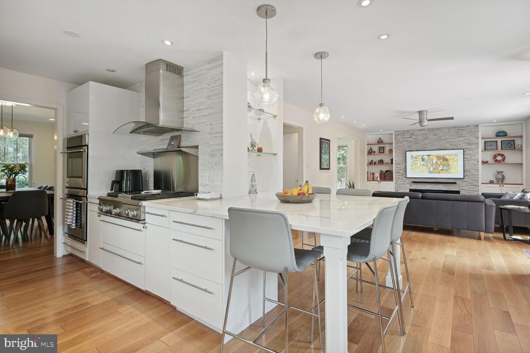 4208 Maple Terrace Chevy Chase, MD 20815 - Photo 7 of 27 Kitchen