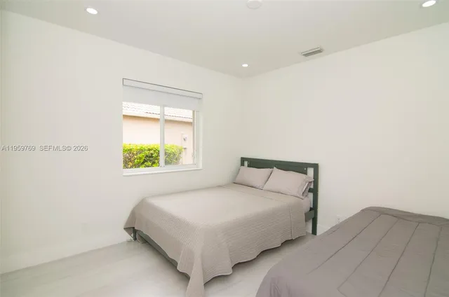 $4,300 | 4420 Dogwood Circle, Unit 4420, Weston, FL 33331