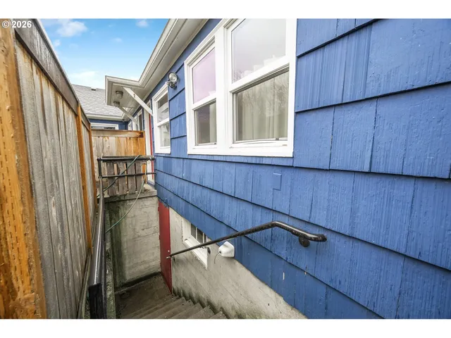 $299,000 | 1011 Northeast Emerson Street, Portland, OR 97211